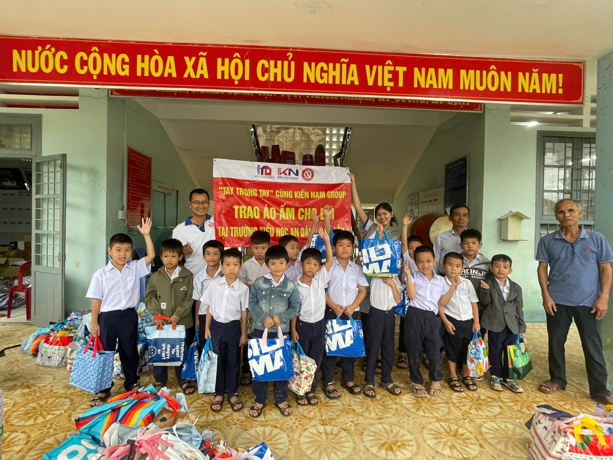 z7294425445779_858958179bbbdca206dee368d3a59dba